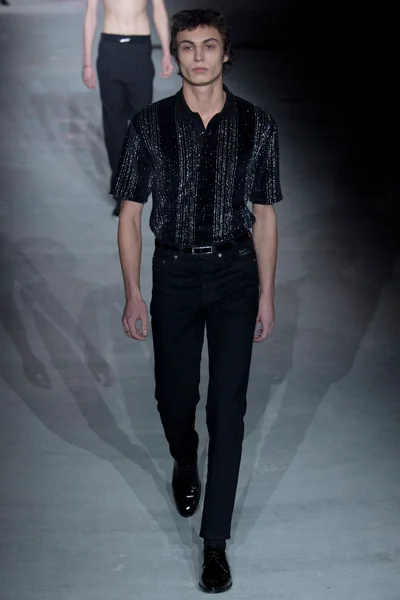 Look 96